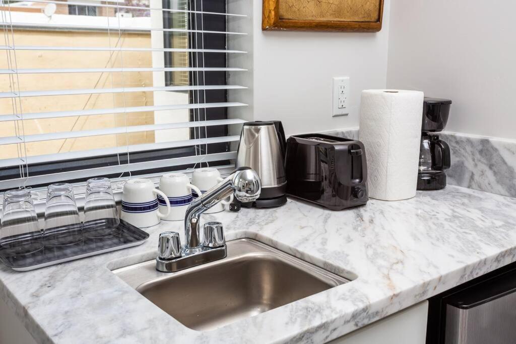 2 Bedroom, 2 Bathroom Detached Apt Max 7 Sleepers San Diego Exterior photo